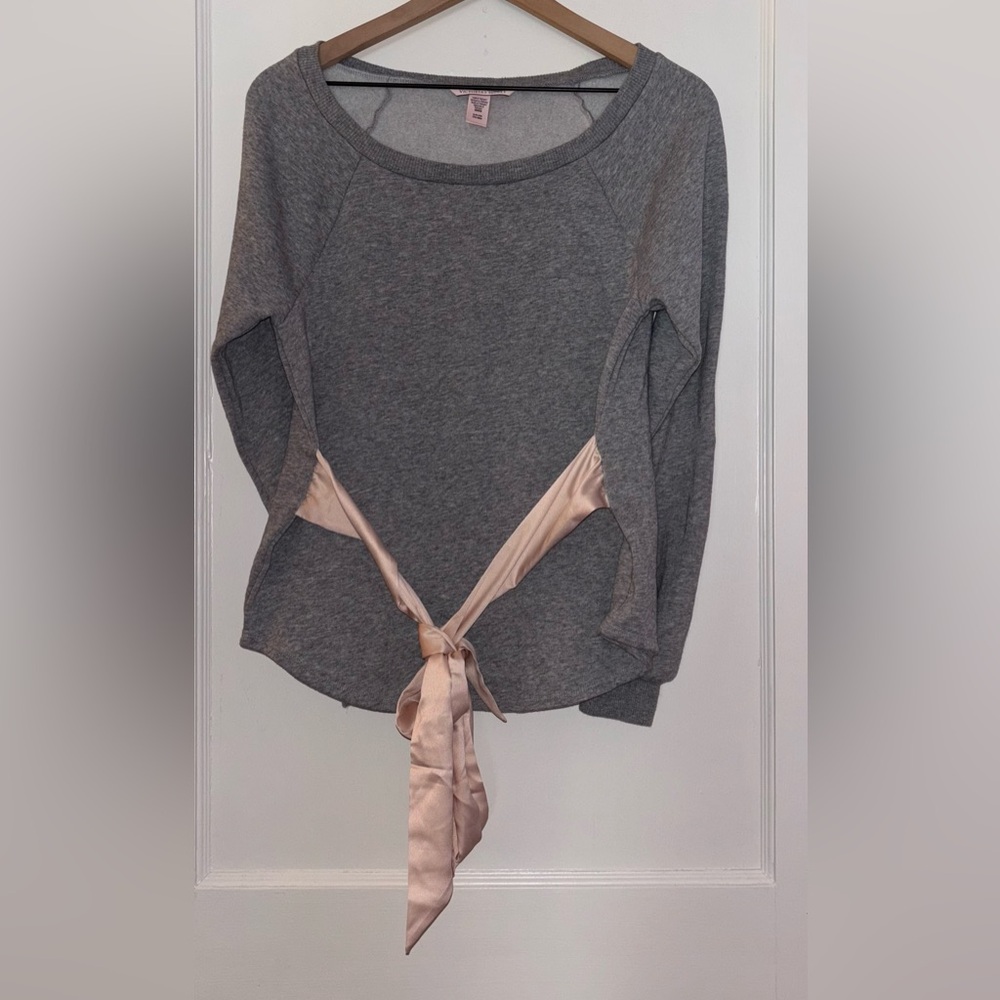 Victoria's Secret Round Neck Long Sleeve Ribbon Sweater - Picture 6 of 8